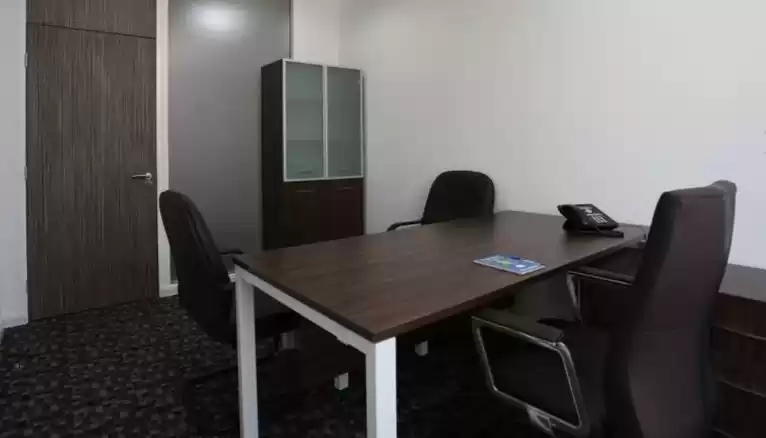 商业的 就绪物业 楼/楼 办公室  出租 在 多哈 #8959 - 1  image 